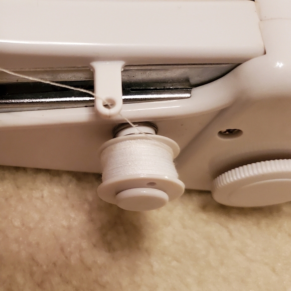 The Original Mini Stitcher Handheld Stitcher 4 Crafts & Cordless Repairs NWT - Picture 12 of 12